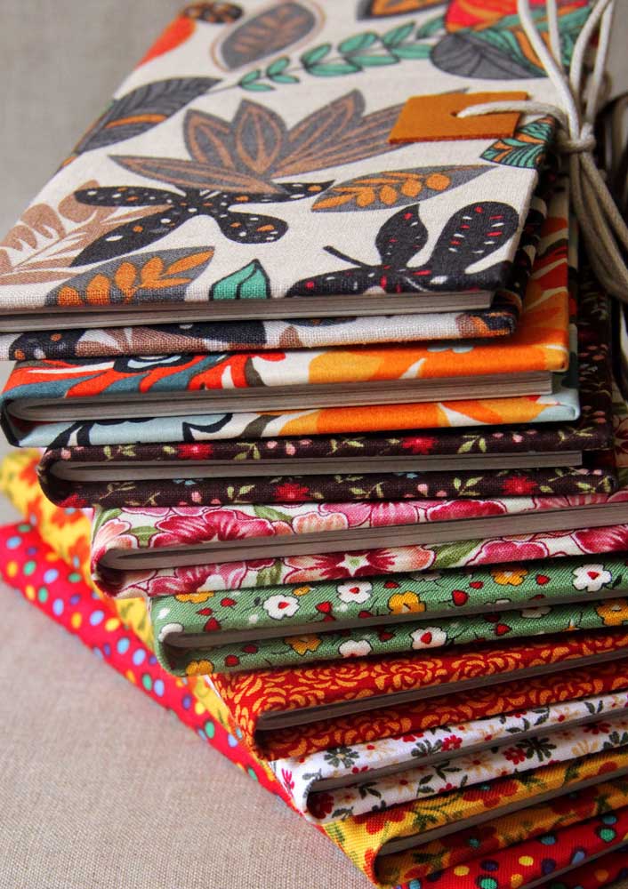 Artesanato com tecido: 9 tutoriais e ideias incríveis para você se inspirar na produção