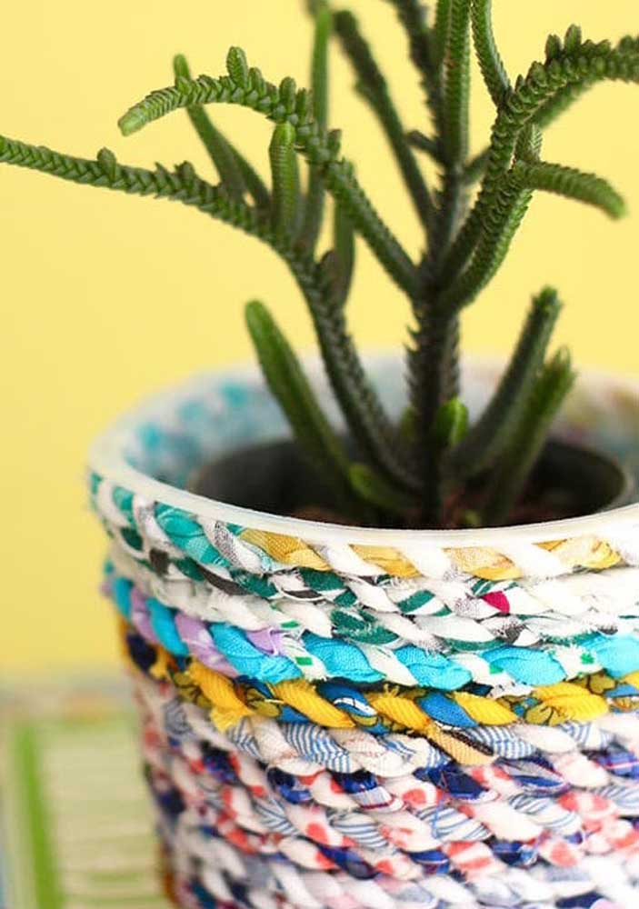 Artesanato com tecido: 9 tutoriais e ideias incríveis para você se inspirar na produção