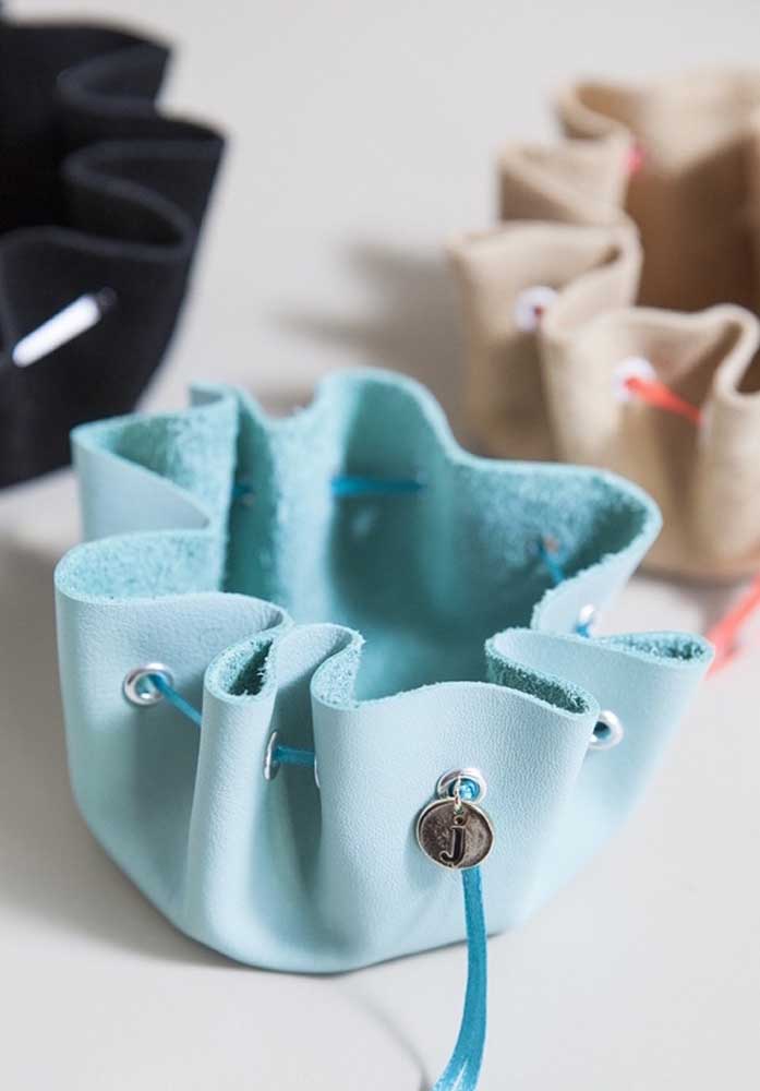 Artesanato com tecido: 9 tutoriais e ideias incríveis para você se inspirar na produção