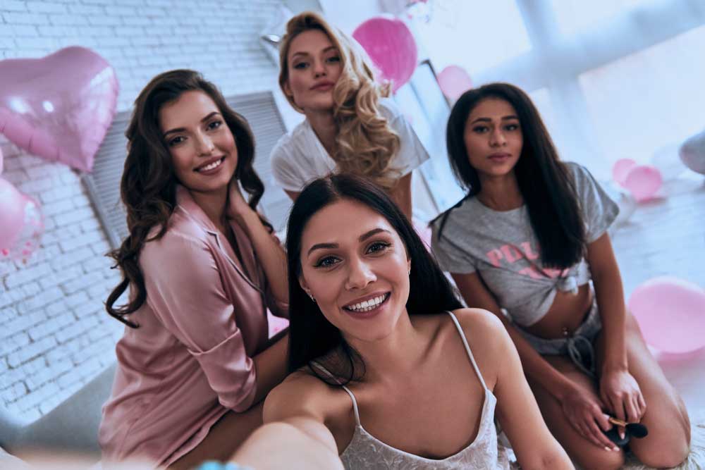 Brincadeiras de chá de lingerie: veja as melhores ideias na hora dessa reunião
