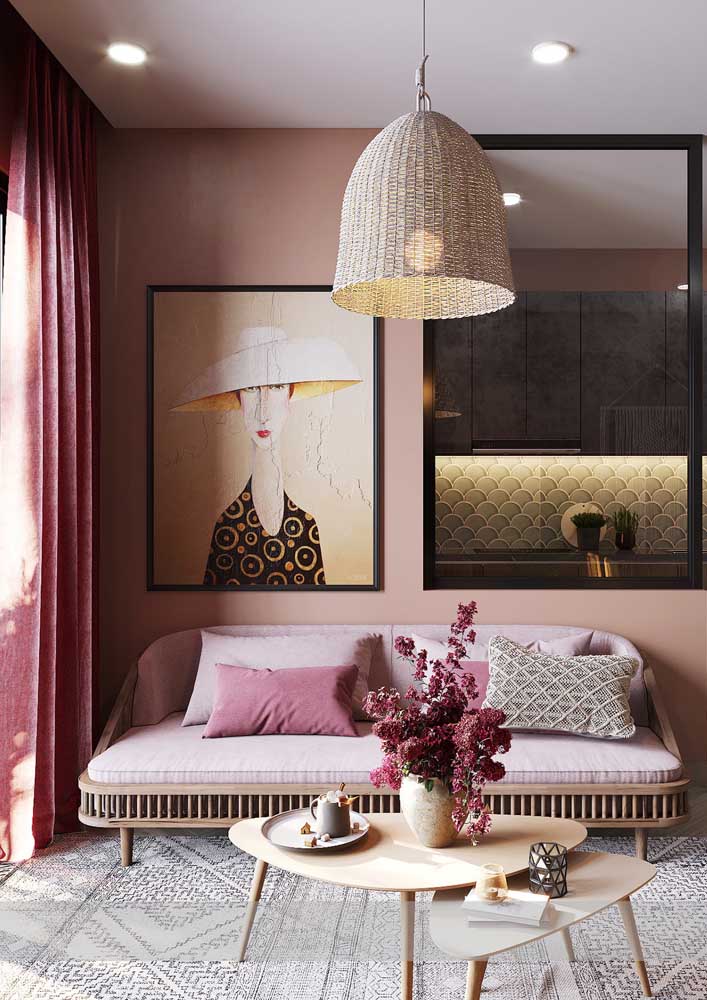 Sofá rosa: ideias para usar o item na decoração e fotos incríveis