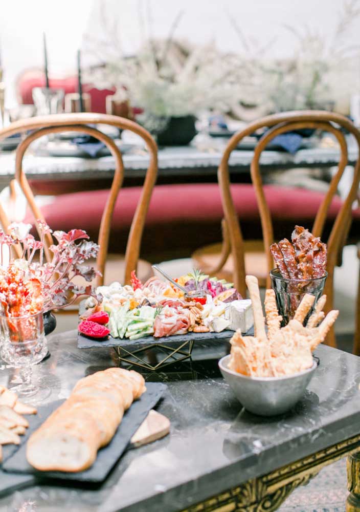 Queijos e vinhos: o que servir, dicas e fotos para você comemorar com estilo