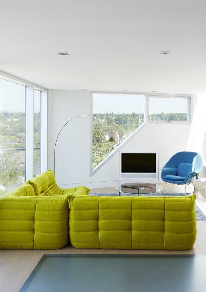 Sofá verde: descubra 40 ideias incríveis e dicas para escolher