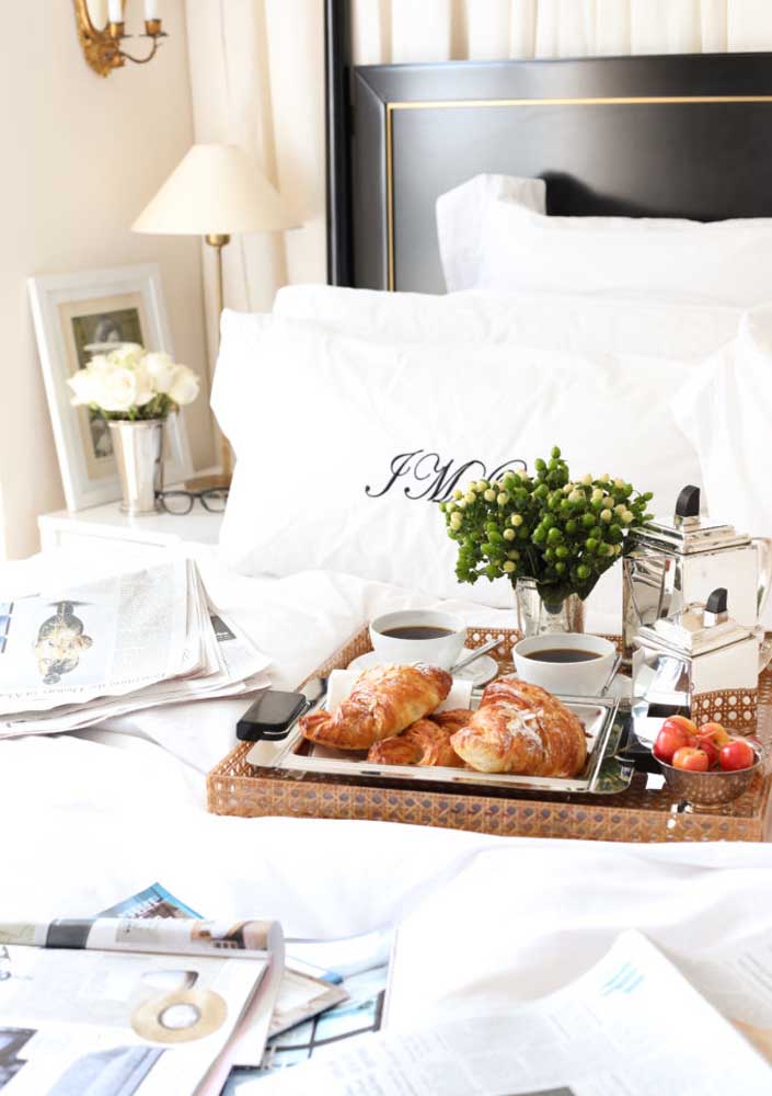 Café da manhã na cama: como organizar, dicas e fotos para se inspirar