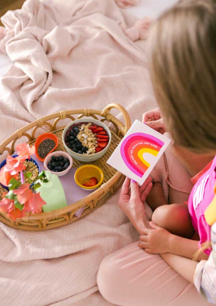 Café da manhã na cama: como organizar, dicas e fotos para se inspirar