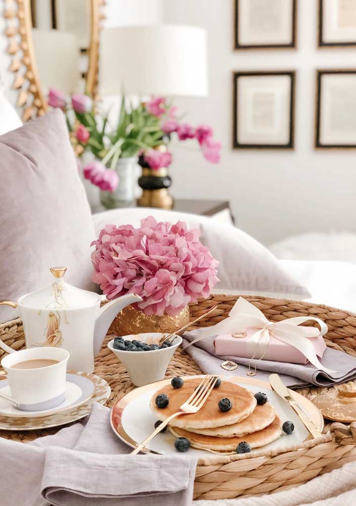 Café da manhã na cama: como organizar, dicas e fotos para se inspirar