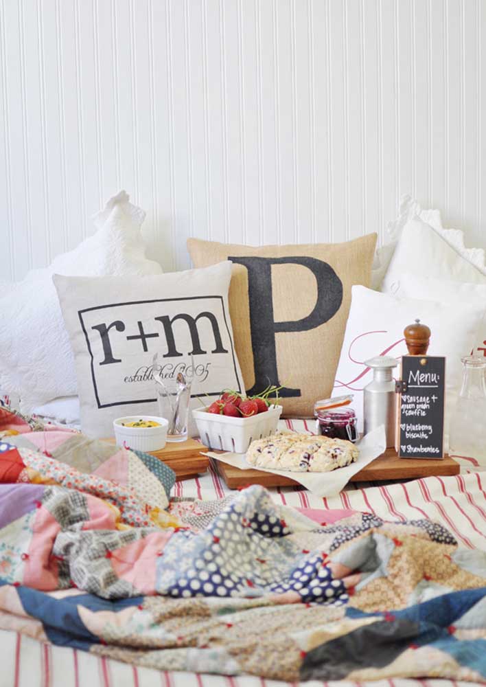 Café da manhã na cama: como organizar, dicas e fotos para se inspirar
