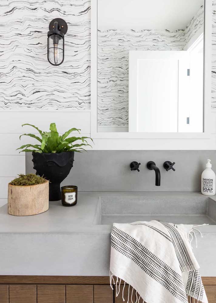 Papel de parede para lavabo moderno em tons de branco e preto