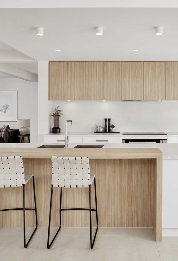 Cozinha grande: 51 dicas, fotos e projetos para você se inspirar