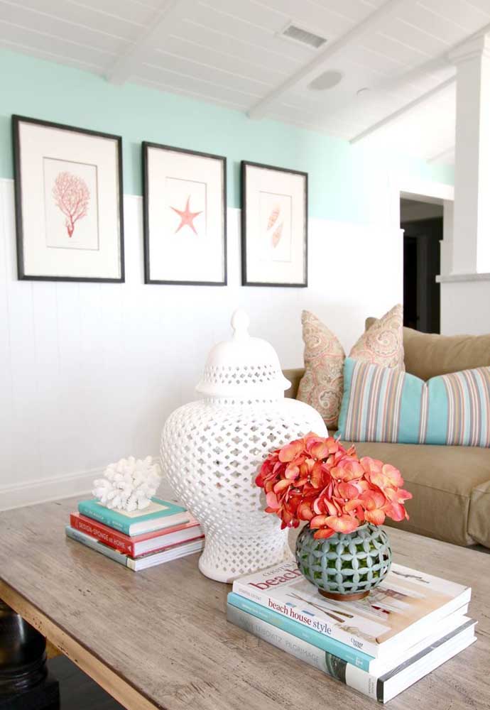 Cor coral: 50 ideias charmosas para usar a cor na decoração