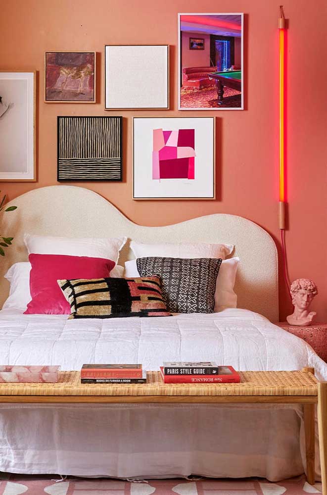 Cor coral: 50 ideias charmosas para usar a cor na decoração