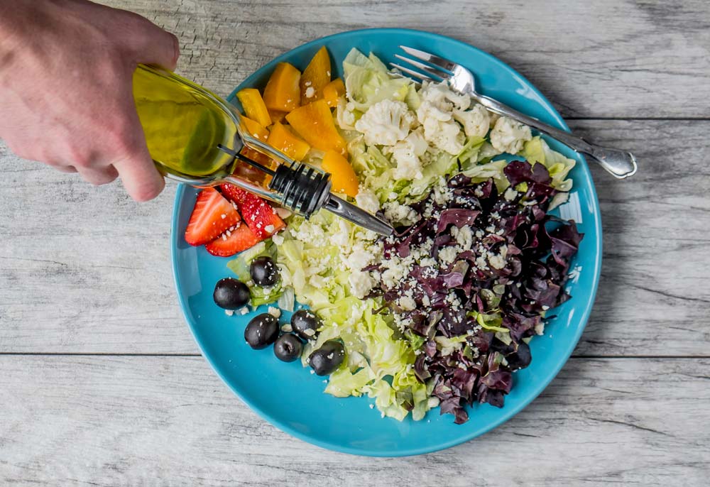 Como tirar mancha de óleo da roupa: aprenda em 7 passos simples