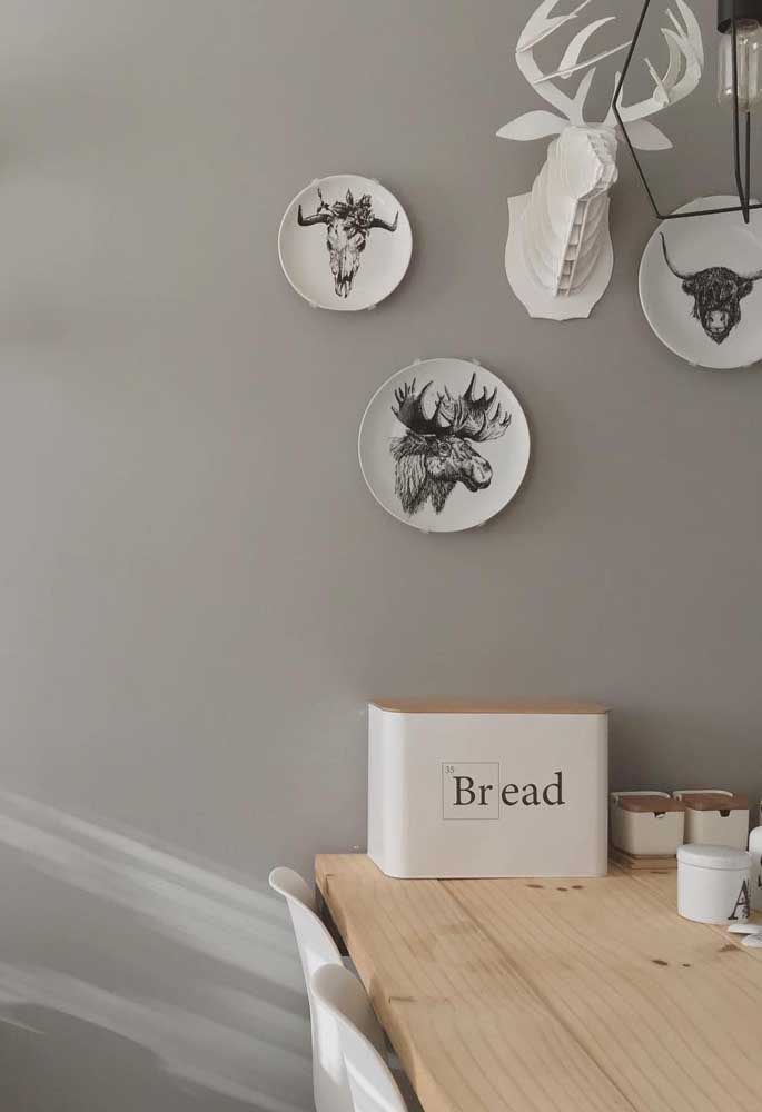 Pratos na parede: como fazer, dicas e fotos para se inspirar