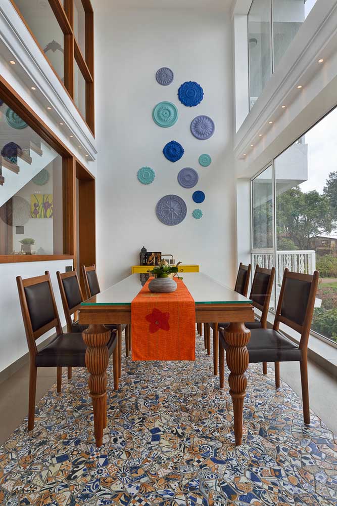 Pratos na parede: como fazer, dicas e fotos para se inspirar