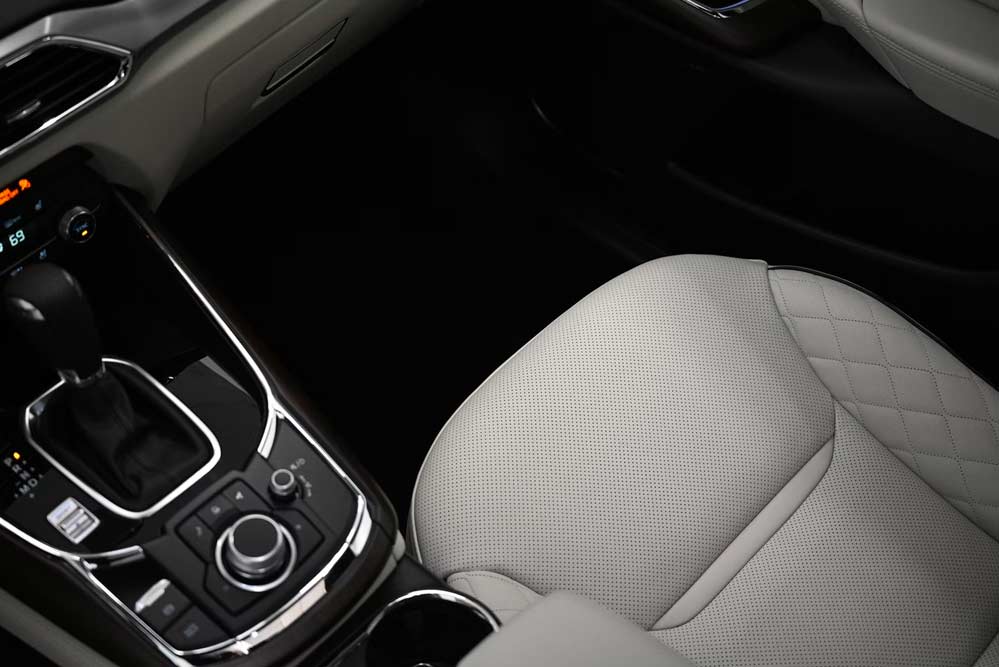 Como limpar banco de carro: veja dicas para couro, tecido e mais