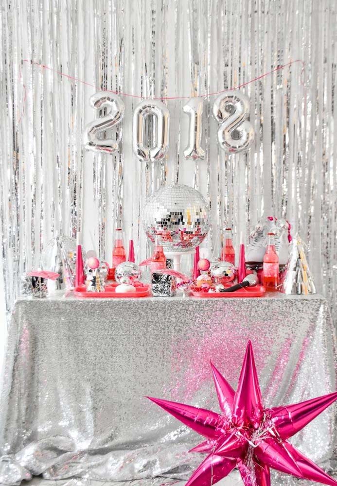 Decoração de ano novo simples: confira 50 ideias perfeitas