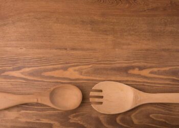 Como limpar utensílios de madeira? Descubra aqui