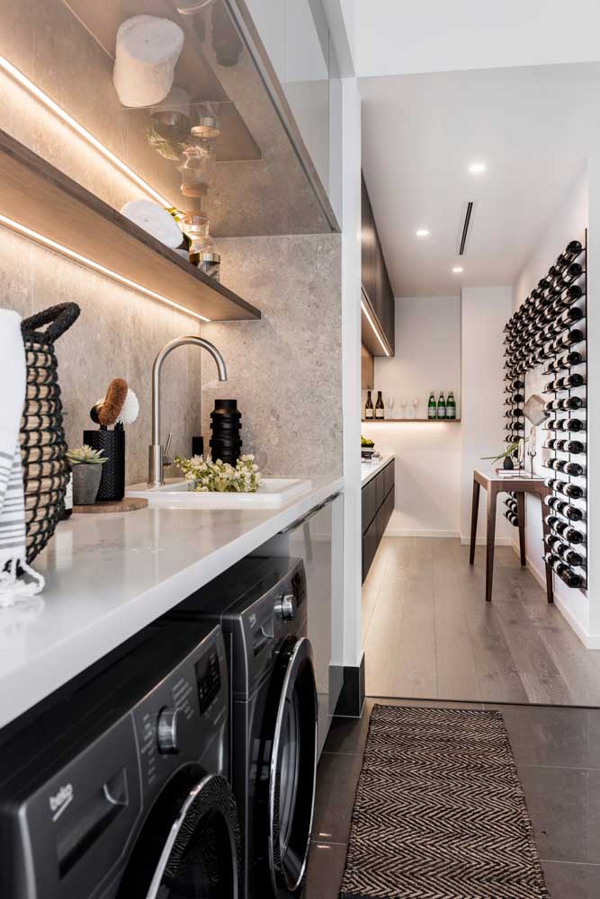 Prateleira para lavanderia: como escolher, dicas e fotos para se inspirar