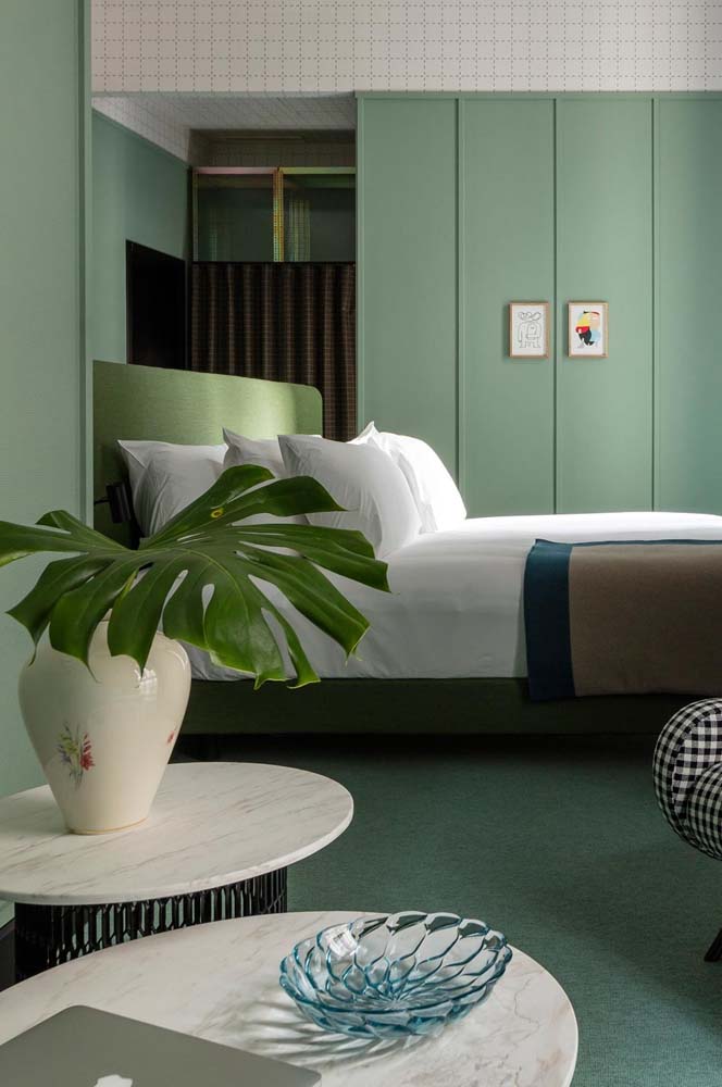 Verde menta e branco para um quarto elegante