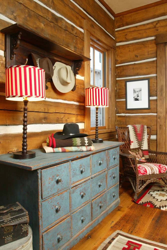 Cômoda rústica: como combinar e 51 ideias de ambientes