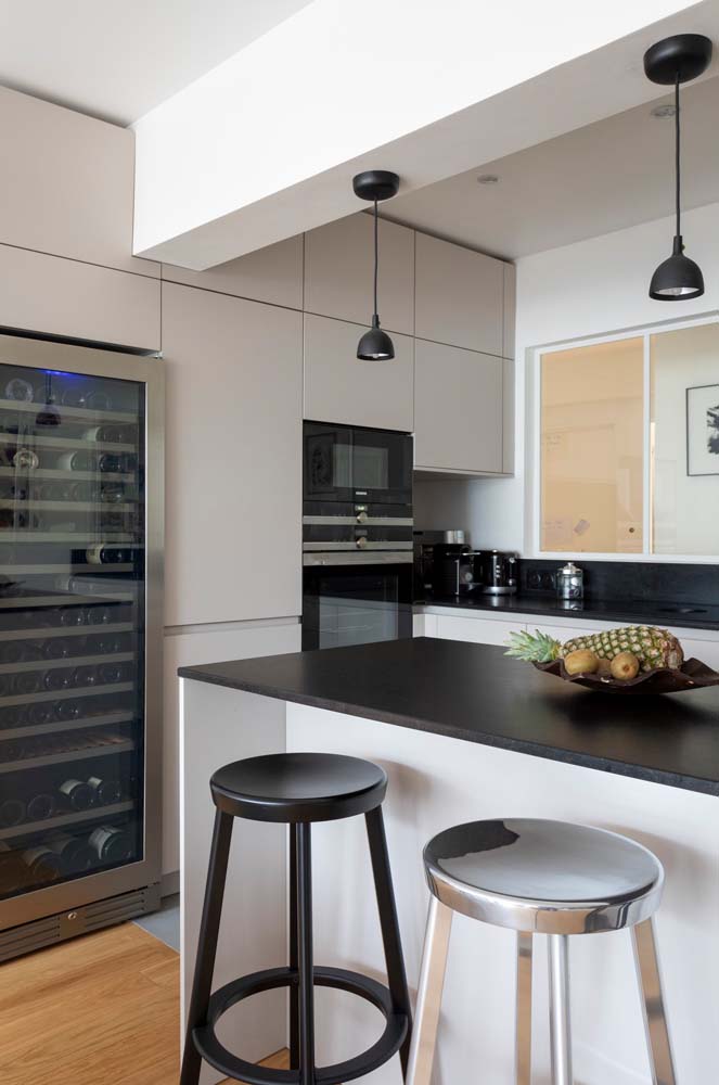 Granito preto São Gabriel: tipos, vantagens e fotos de projetos