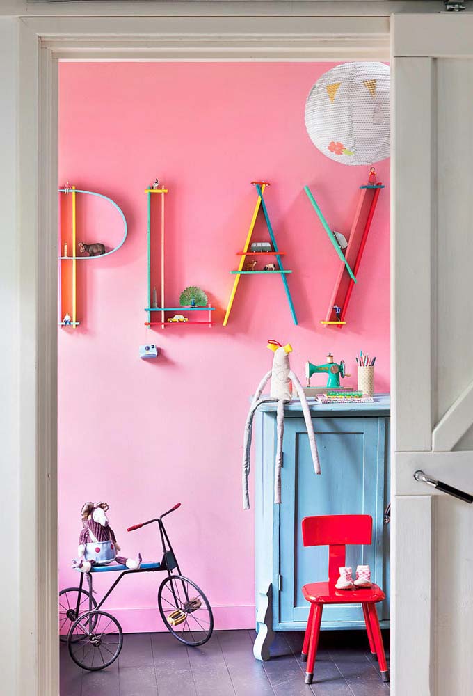 Cadeira vermelha: dicas para escolher e 52 ideias criativas